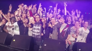 B-Tight - Feuerkugeln