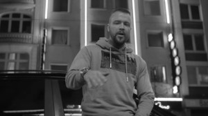 KOLLEGAH - Pitbulls & AKs (prod. von Reaf) (Official HD Video)