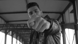 Punch Arogunz – Mit mir oder gegen mich (Video)