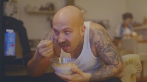 Plusmacher – Brusthaare (Video)